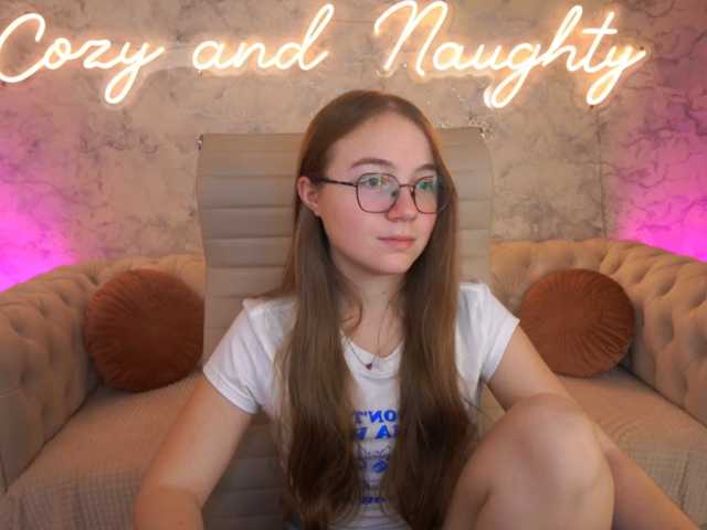 ArrinaWairr live cam on BongaCams