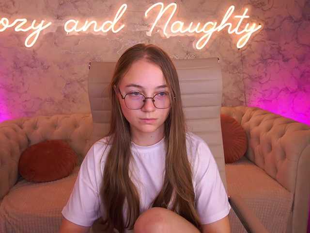 ArrinaWairr live cam on BongaCams