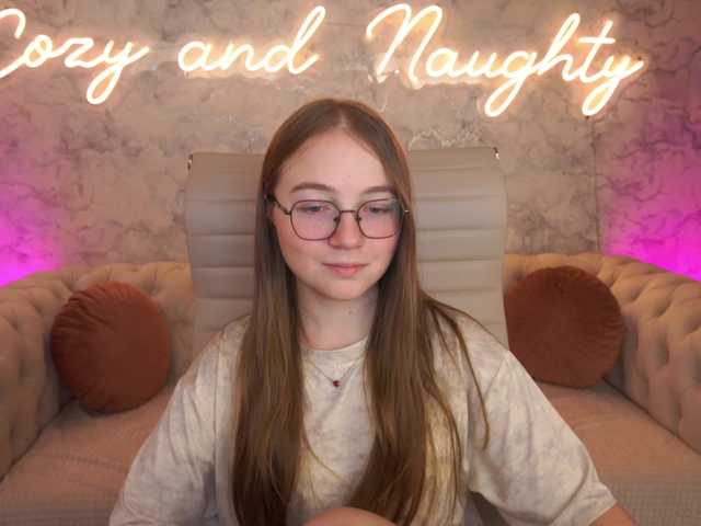 ArrinaWairr live cam on BongaCams