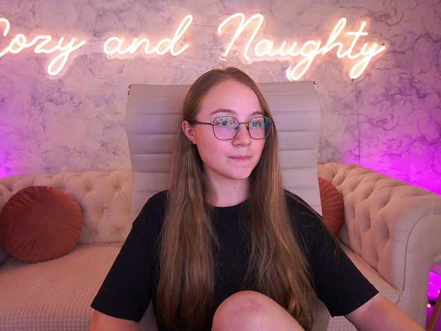 ArrinaWairr live cam on BongaCams