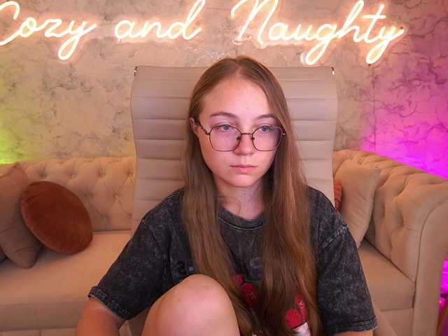 ArrinaWairr live cam on BongaCams