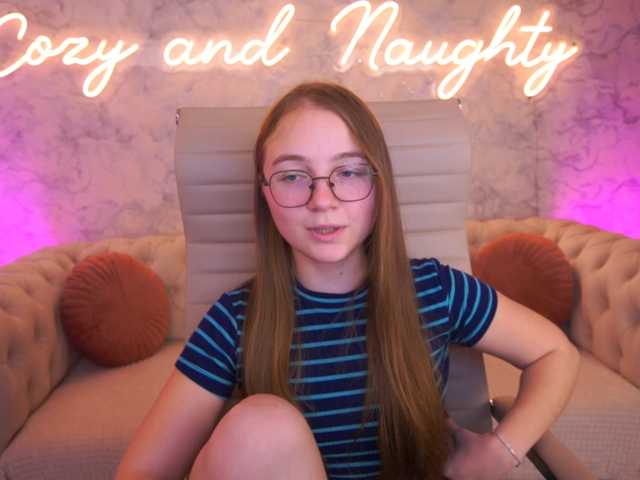ArrinaWairr live cam on BongaCams
