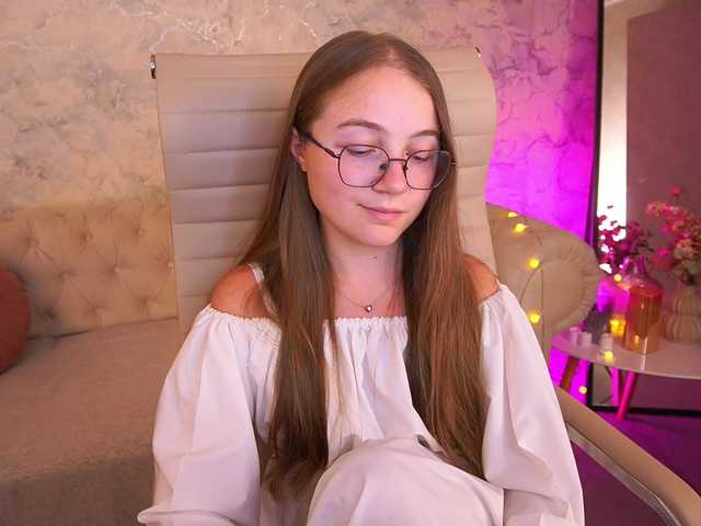 ArrinaWairr live cam on BongaCams