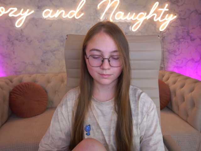 ArrinaWairr live cam on BongaCams