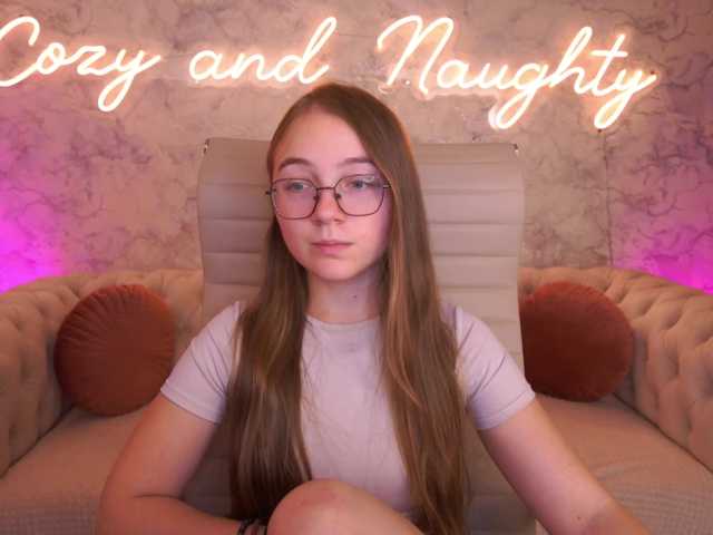 ArrinaWairr live cam on BongaCams