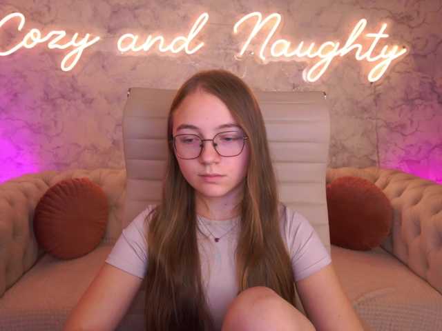ArrinaWairr live cam on BongaCams
