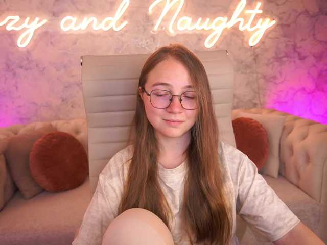 ArrinaWairr live webcam show