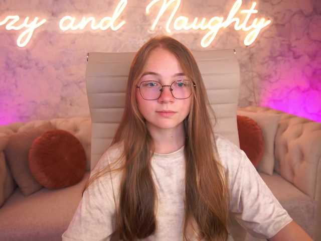 ArrinaWairr live cam on BongaCams