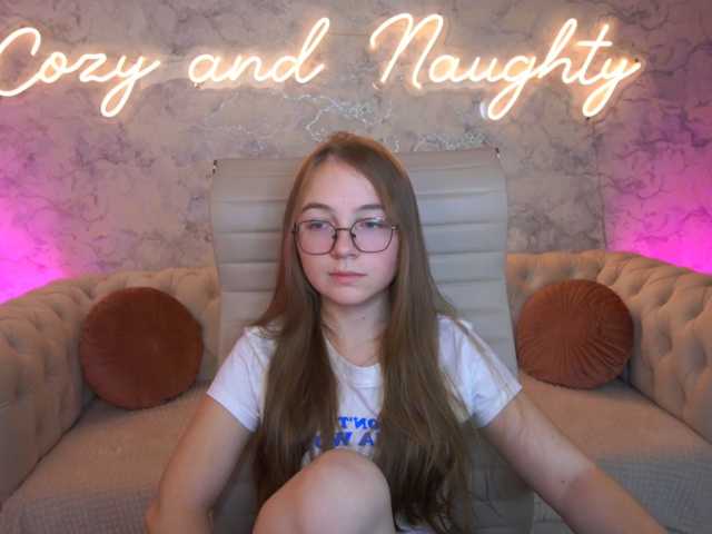 ArrinaWairr live cam on BongaCams