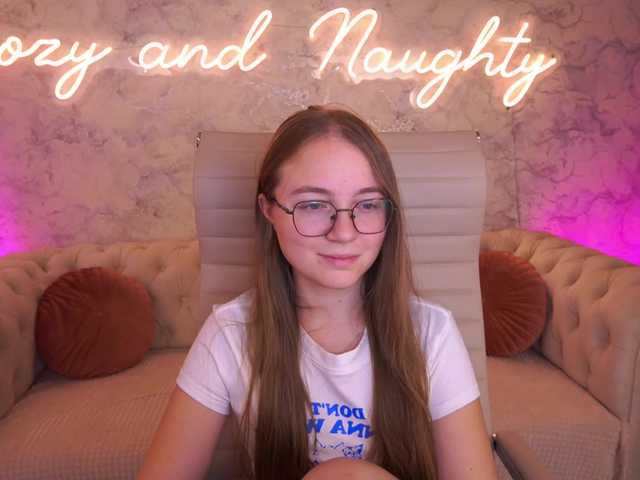 ArrinaWairr live cam on BongaCams