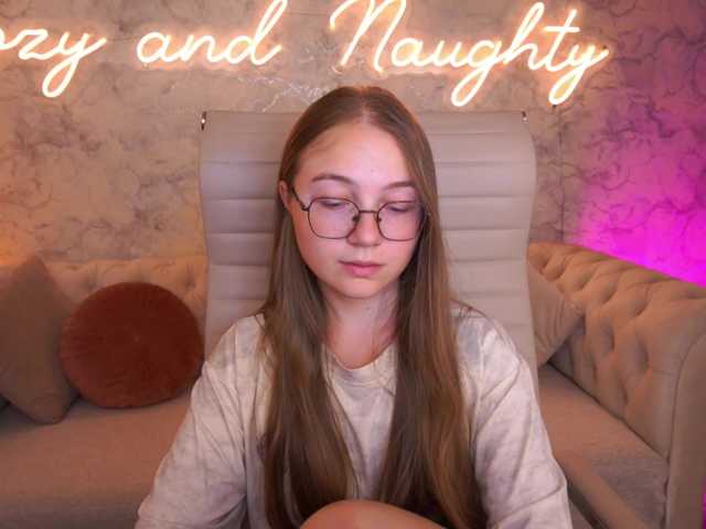 ArrinaWairr live cam on BongaCams