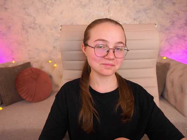 ArrinaWairr live cam on BongaCams