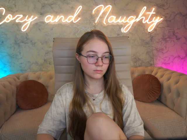 ArrinaWairr live cam preview