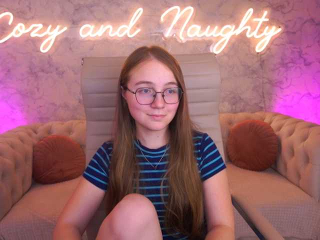 ArrinaWairr live cam on BongaCams