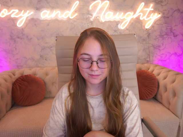 ArrinaWairr live cam on BongaCams