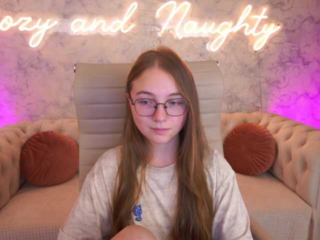 ArrinaWairr live cam on BongaCams