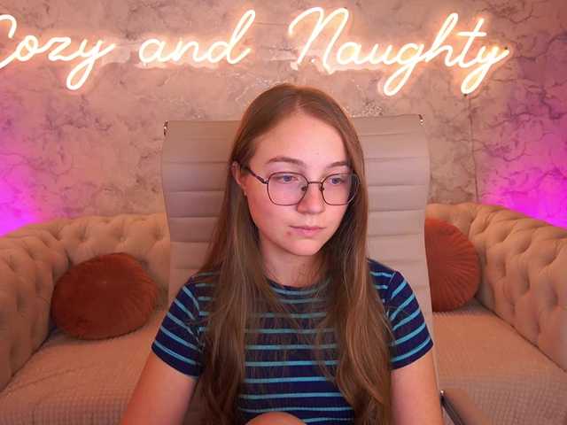 ArrinaWairr live cam on BongaCams