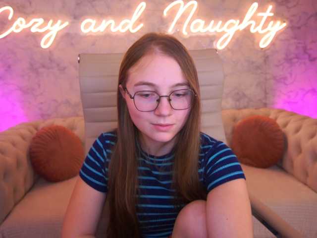 ArrinaWairr live cam on BongaCams
