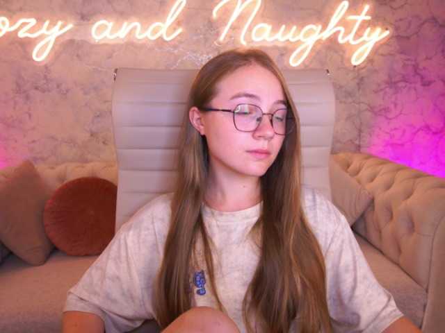 ArrinaWairr live cam on BongaCams