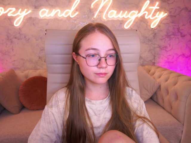 ArrinaWairr live cam on BongaCams
