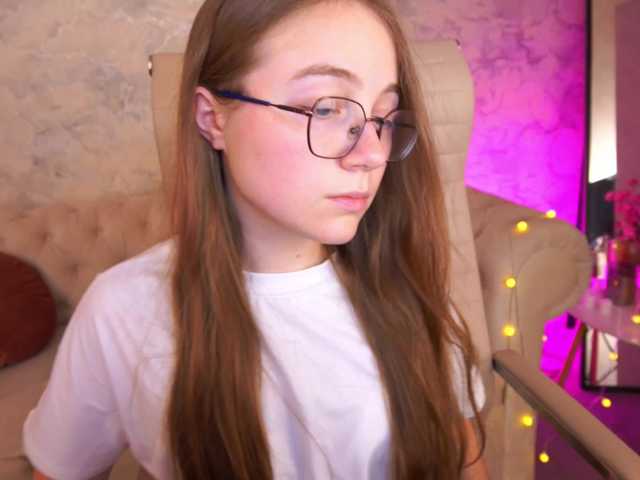 ArrinaWairr live cam on BongaCams