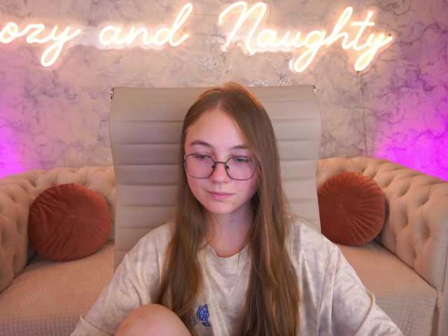 ArrinaWairr live cam on BongaCams