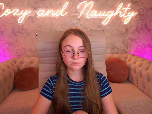 ArrinaWairr live cam on BongaCams