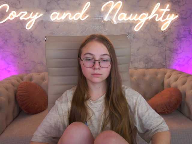 ArrinaWairr live cam on BongaCams