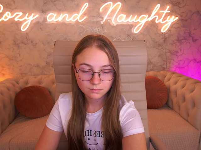 ArrinaWairr live cam on BongaCams