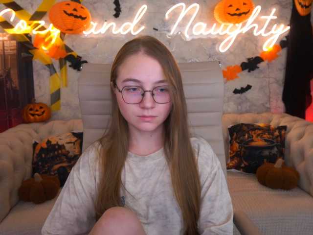 ArrinaWairr live cam on BongaCams