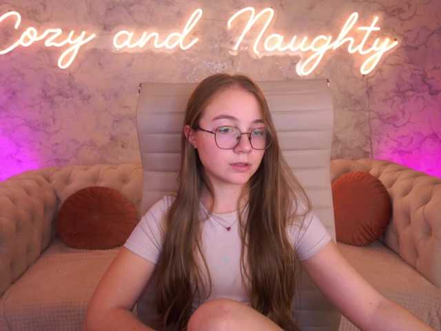 ArrinaWairr live cam on BongaCams