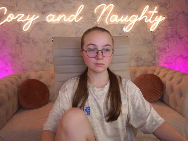 ArrinaWairr live cam on BongaCams