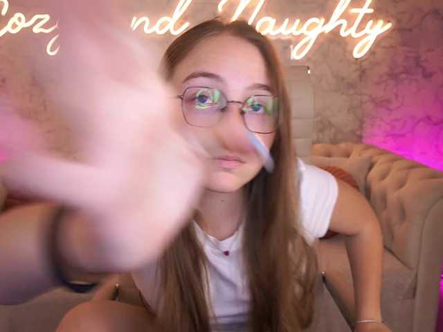 ArrinaWairr live cam on BongaCams