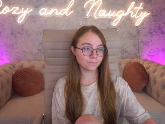 ArrinaWairr live cam on BongaCams