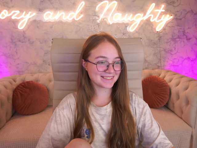 ArrinaWairr live cam on BongaCams