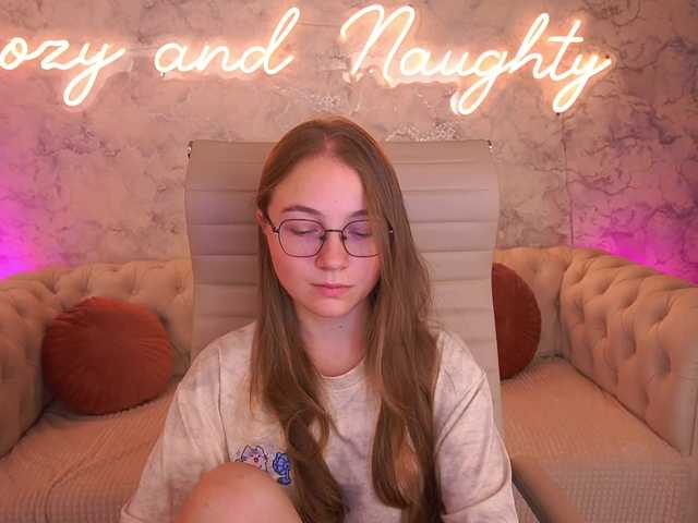 ArrinaWairr live cam on BongaCams