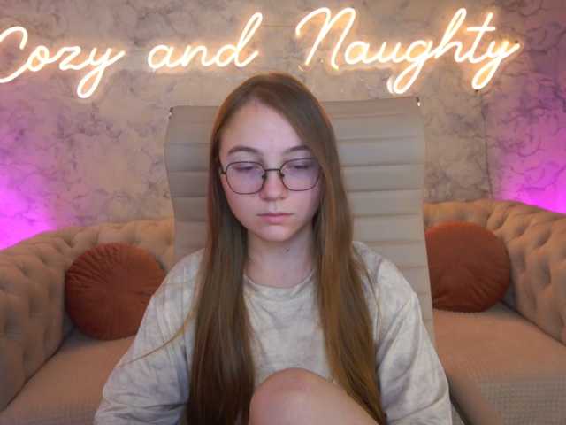 ArrinaWairr live cam on BongaCams