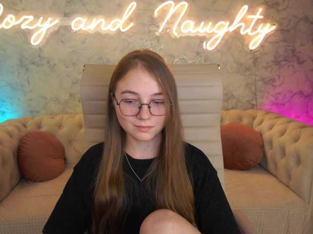 ArrinaWairr live cam on BongaCams