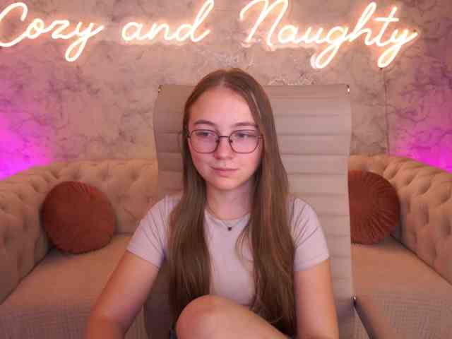 ArrinaWairr webcam