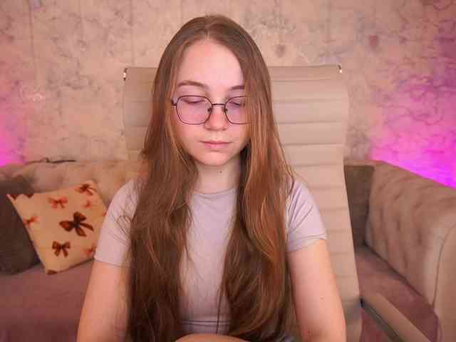 ArrinaWairr webcam