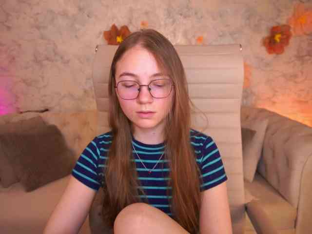 ArrinaWairr webcam