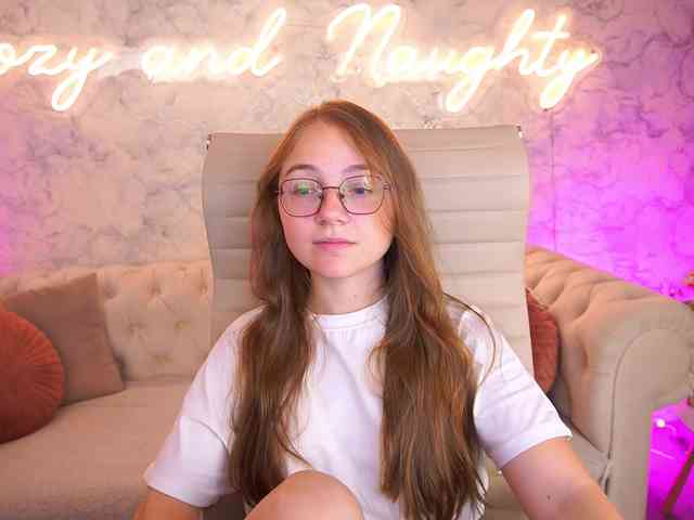 random live chat ArrinaWairr