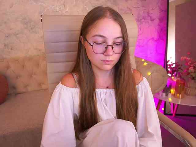 ArrinaWairr - Girl 