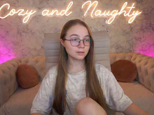 ArrinaWairr webcam