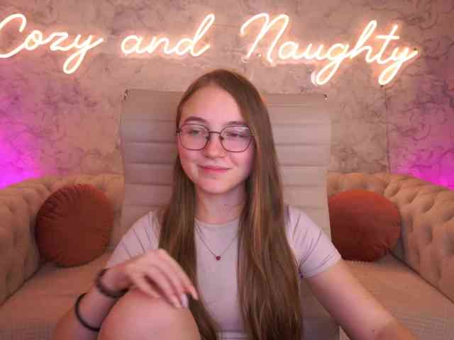 ArrinaWairr webcam