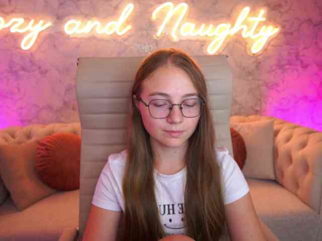 ArrinaWairr - Girl 