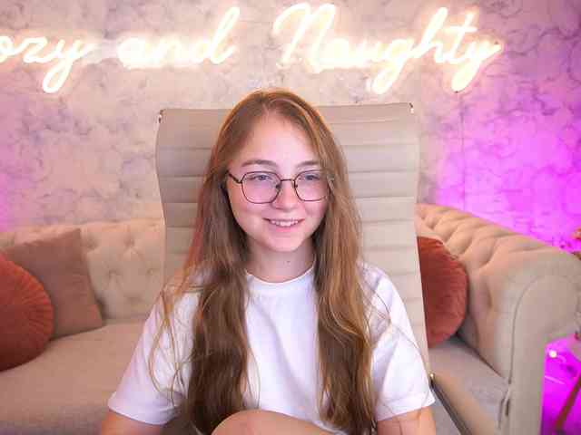 ArrinaWairr webcam