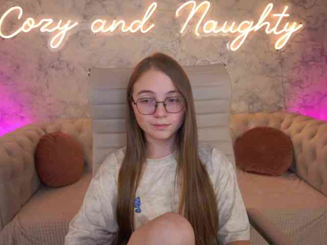 ArrinaWairr webcam