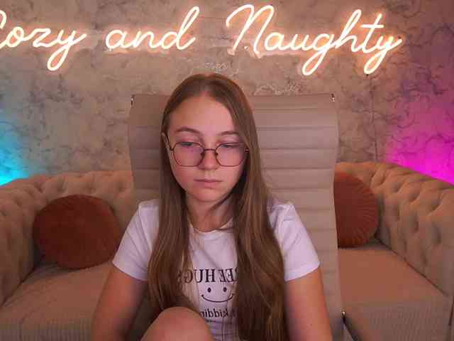 ArrinaWairr - Girl 