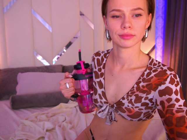 ShyySiren live webcam show